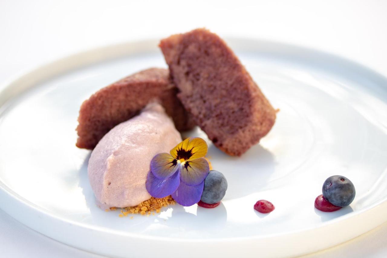 더 빈티지 하우스 - 도우로 핀하오 외부 사진 A dessert prepared by the Culinary Institute of New York at Westchester